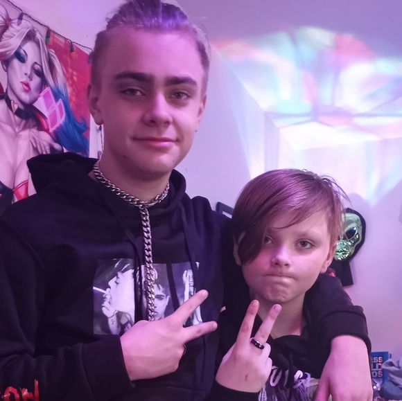 Meet your Posher, Marissa - Picture 4 of 4